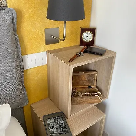 Interno 10 * Módena