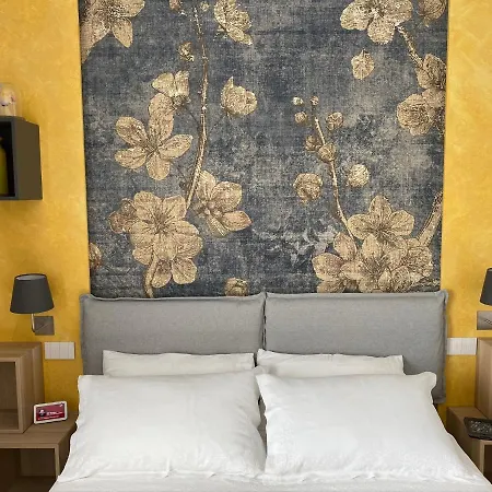 Interno 10 * Módena