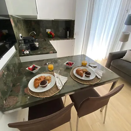 Interno 10 Apartamento *